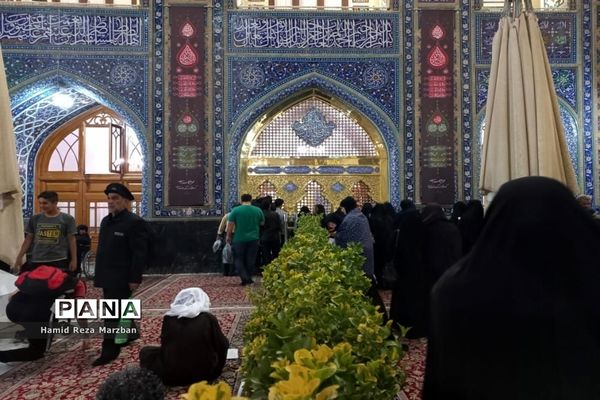 حال و هوای یک شب در حرم امام مهربانی‌ها