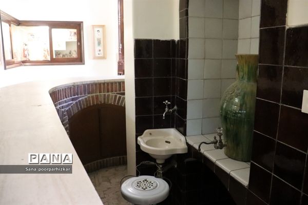 خانه موزه مقدم