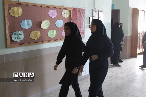 مانور بازگشایی مدارس در دبیرستان توحید