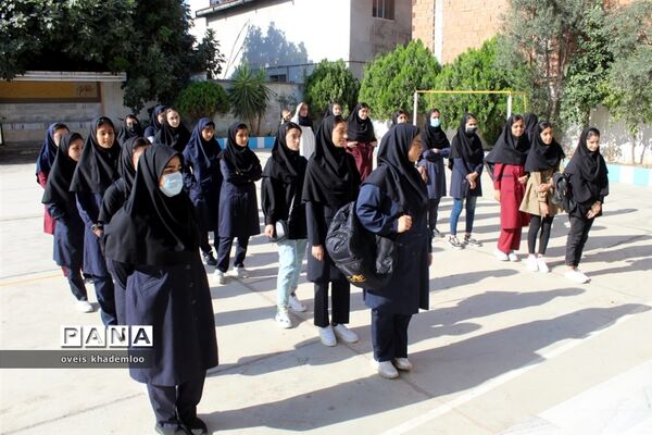 مانور بازگشایی مدارس در دبیرستان توحید