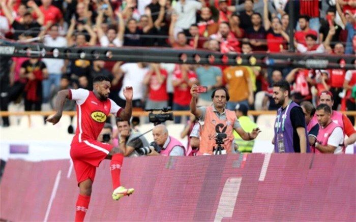 ستاره هلندی‌ پنالتی‌زن اول‌ پرسپولیس شد