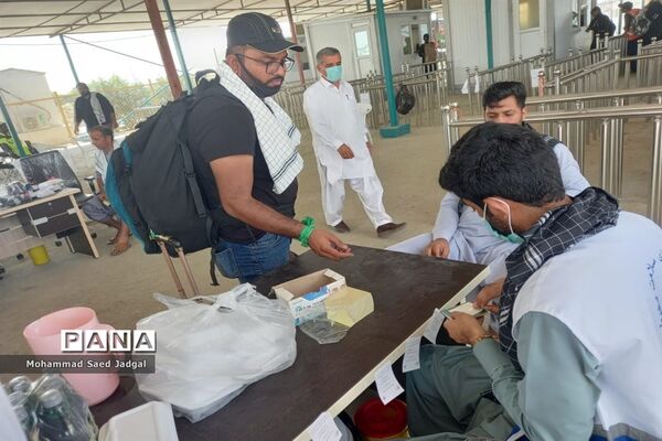 پذیرایی از زائران پاکستانی اربعین در مرز بین‌المللی ریمدان