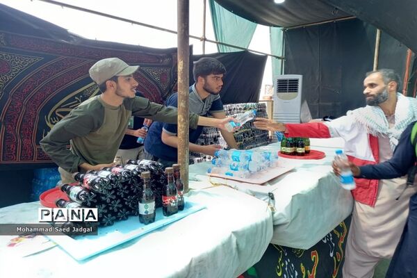 پذیرایی از زائران پاکستانی اربعین در مرز بین‌المللی ریمدان