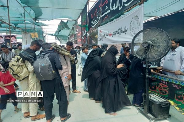 پذیرایی از زائران پاکستانی اربعین در مرز بین‌المللی ریمدان