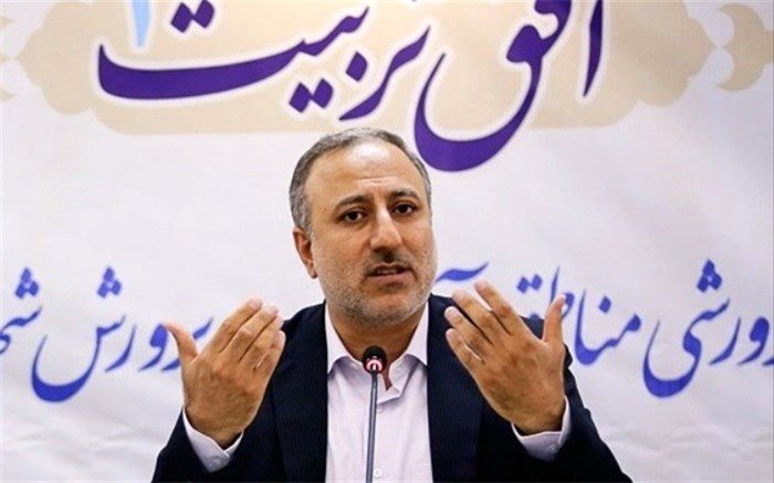 برگزاری یک جشنواره بزرگ فرهنگی و هنری به‌جای جشنواره‌های متعدد با مخاطبان اندک و تکراری