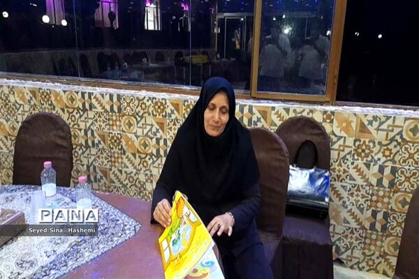 آیین تجلیل از فرهنگیان شرکت‌کننده در جشنواره معلمان هنرمند