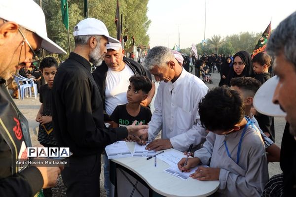 موکب فرزندان حاج‌قاسم در مسیر نجف به کربلا
