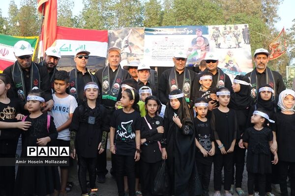 موکب فرزندان حاج‌قاسم در مسیر نجف به کربلا