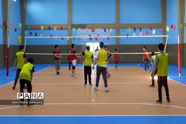 افتتاح سالن ورزشی دبیرستان استعدادهای درخشان شهید باهنر سه با حضور معاون اجرایی رئیس‌جمهوری در البرز