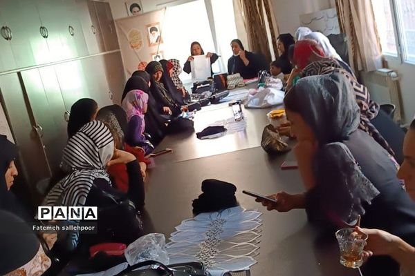 احیای هنر خامه‌دوزی سیستان به دست بانوان قرچکی