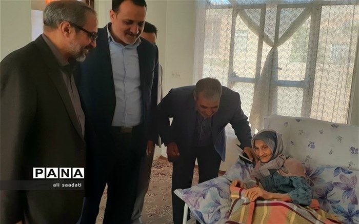 دیدار مدیرکل آموزش و پرورش خراسان‌ رضوی با خانواده معلم شهید محمد افجسته کلات