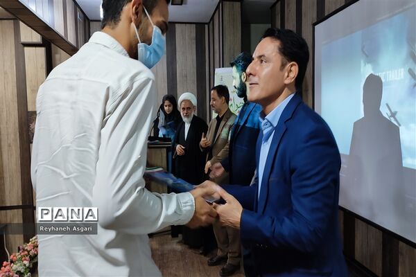 آیین اختتامیه جشنواره‌های نوجوان سالم و یاریگران زندگی در شهرستان قرچک