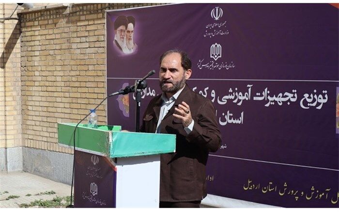 دغدغه بازگشایی مدارس نداریم