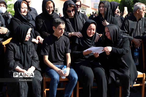 مراسم تشییع پیکر فیلمساز برجسته تبریزی