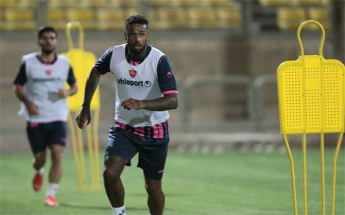 لوکادیا : در خصوص جام جهانی با چند پرسپولیسی حرف زدم