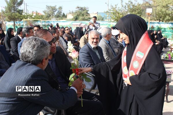 افتتاح مدرسه خیرساز شاهد رهبرنیا در شهرستان گلبهار