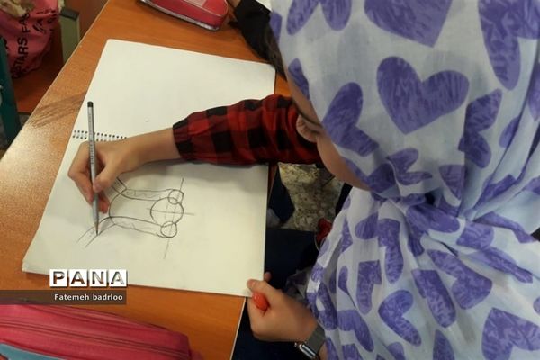 اجرای برنامه‌های اوقات فراغت پایگاه‌های تابستانی در ناحیه دو بهارستان