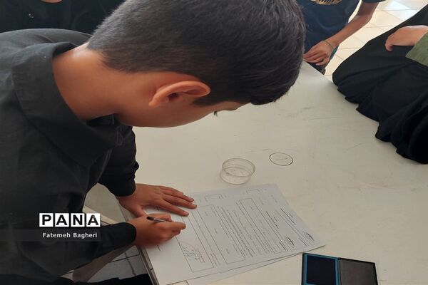 جلسه امضای قرارداد بورسیه تحصیلی ویژه 550 دانش آموز تحت پوشش موسسه دارالاکرام قم