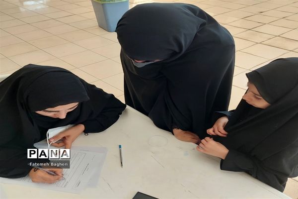 جلسه امضای قرارداد بورسیه تحصیلی ویژه 550 دانش آموز تحت پوشش موسسه دارالاکرام قم