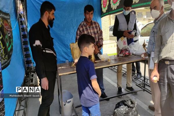 برگزاری همایش کبوتران حرم در اداره ناحیه ۴ شیراز