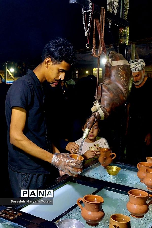 در مسیر بهشت؛ خدمت‌رسانی به زائران حسینی در موکب‌های اربعین