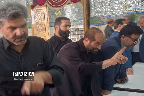 برپایی میز خدمت اداره آموزش و پرورش، کاشمر
