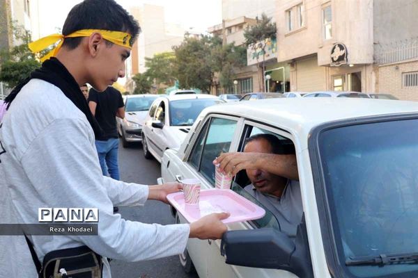 موکب دانش‌آموزی جاماندگان اربعین در تبریز
