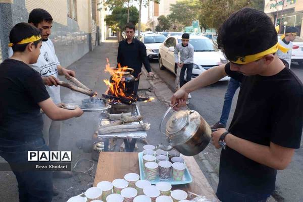 موکب دانش‌آموزی جاماندگان اربعین در تبریز