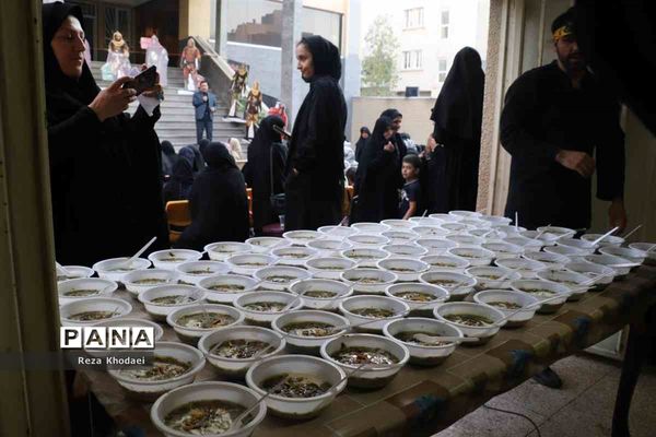 موکب دانش‌آموزی جاماندگان اربعین در تبریز