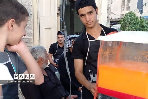 پذیرایی کریمانه مردم عراق از زائران اربعین