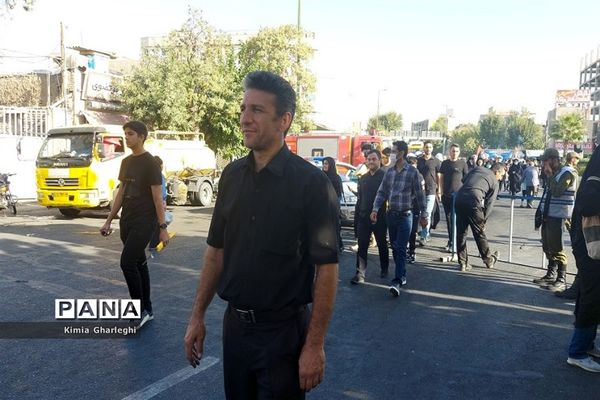 راهپیمایی جاماندگان اربعین حسینی از مسجد جامع شهرستان قرچک به سمت حرم حضرت عبدالعظیم حسنی