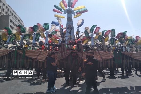 عزاداری در ساحت مقدس امام رضا(ع)