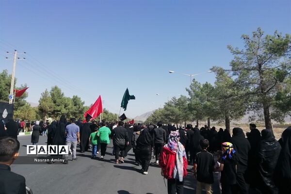 پیاده‌روی اربعین حسینی در کاشمر