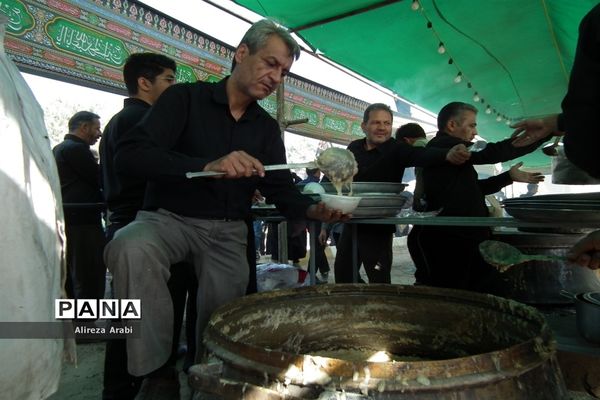 پیاده‌روی اربعین حسینی در کاشمر