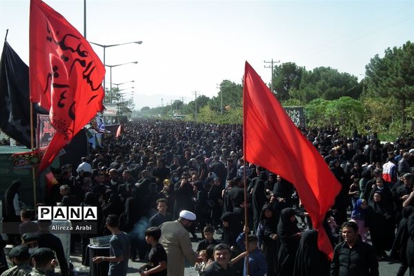 پیاده‌روی اربعین حسینی در کاشمر