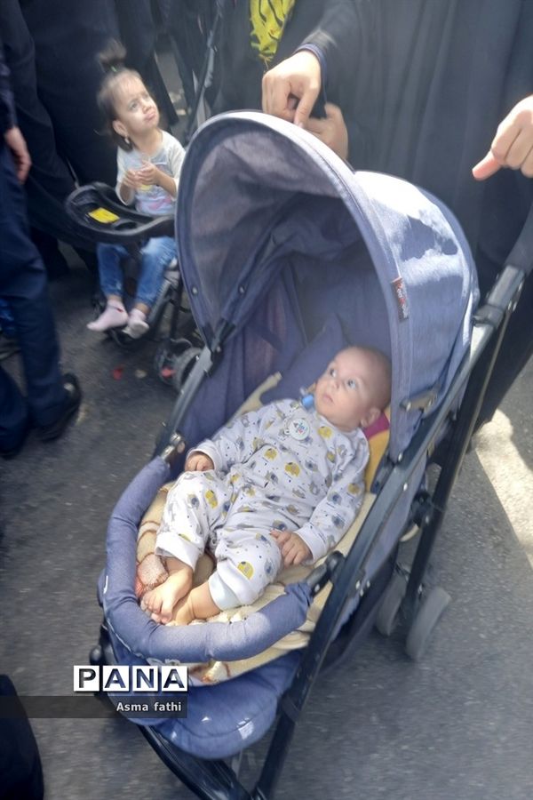 پیاده‌روی اربعین حسینی در مشهد