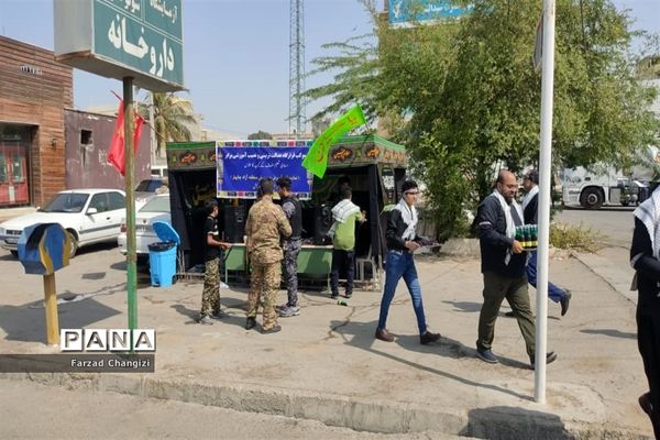 خدمت‌رسانی موکب قرارگاه عدالت تربیتی چابهار به عزاداران اربعین