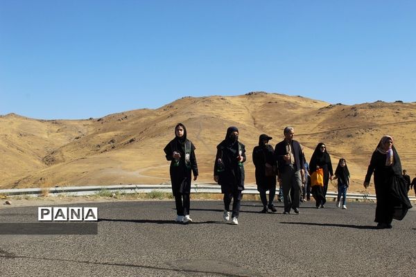 موکب فرزندان حاج قاسم زنجان در پیاده‌روی جاماندگان اربعین حسینی