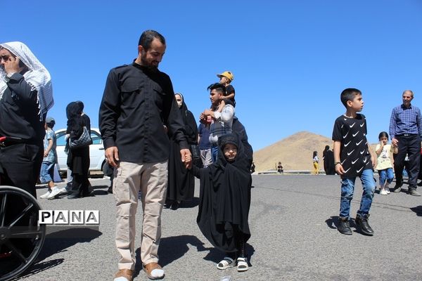 موکب فرزندان حاج قاسم زنجان در پیاده‌روی جاماندگان اربعین حسینی