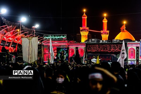 پیاده‌روی عاشقان سیدالشهدا در مسیر کربلا