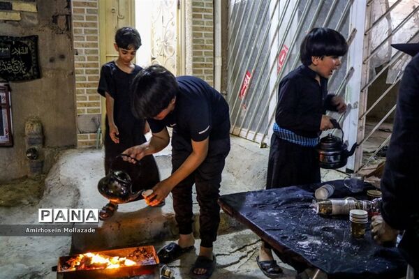 پیاده‌روی عاشقان سیدالشهدا در مسیر کربلا