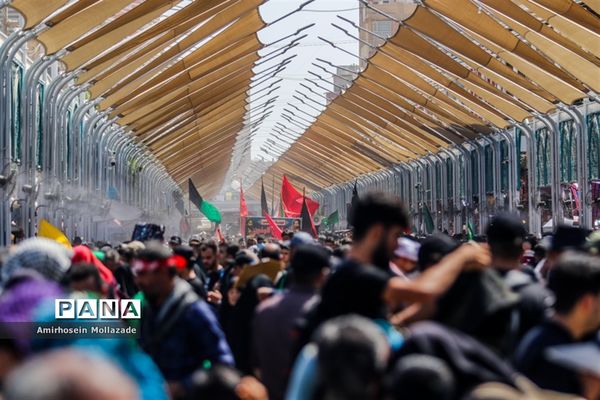 پیاده‌روی عاشقان سیدالشهدا در مسیر کربلا