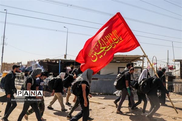 پیاده‌روی عاشقان سیدالشهدا در مسیر کربلا