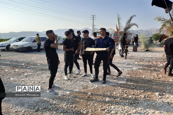 راهپیمایی عظیم جاماندگان اربعین حسینی (ع) در فورگ- استان فارس