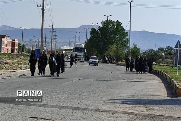 راهپیمایی عظیم جاماندگان اربعین حسینی (ع) در فورگ- استان فارس