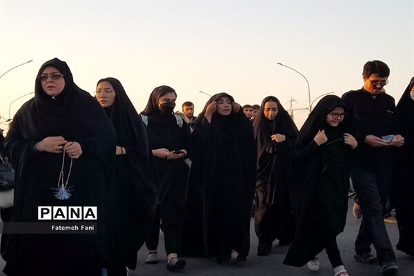 پیاده‌روی جاماندگان اربعین در قم-4