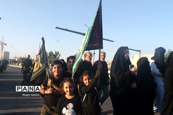 پیاده‌روی جاماندگان اربعین در قم-4