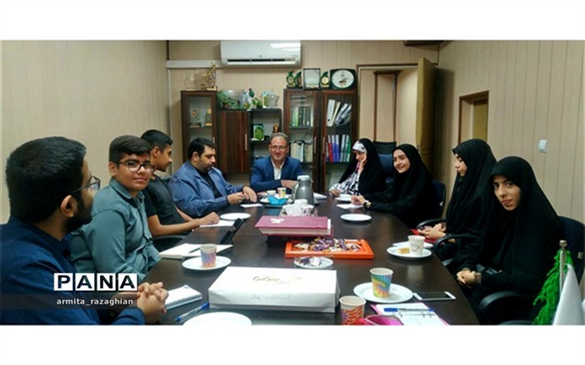 مطالبات دانش‌آموزان حداقل سالی یک بار به گوش مقام مسئول می‌رسد