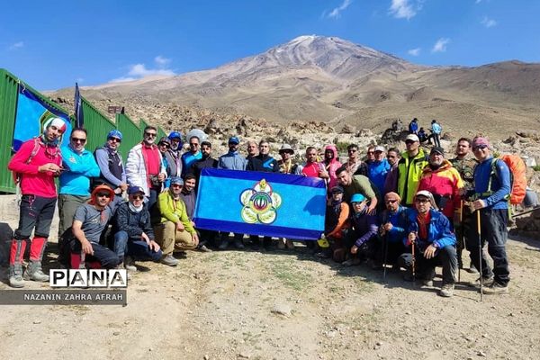 اولین صعود مشترک و بین المللی کوهنوردان ارتش‌های جهان به قله دماوند
