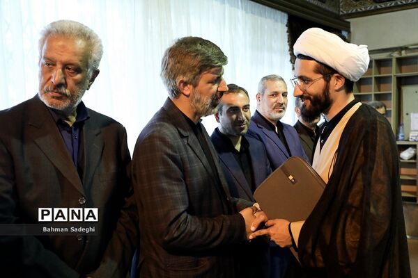 مراسم ترحیم پدر معاون پرورشی و فرهنگی وزارت آموزش و پرورش